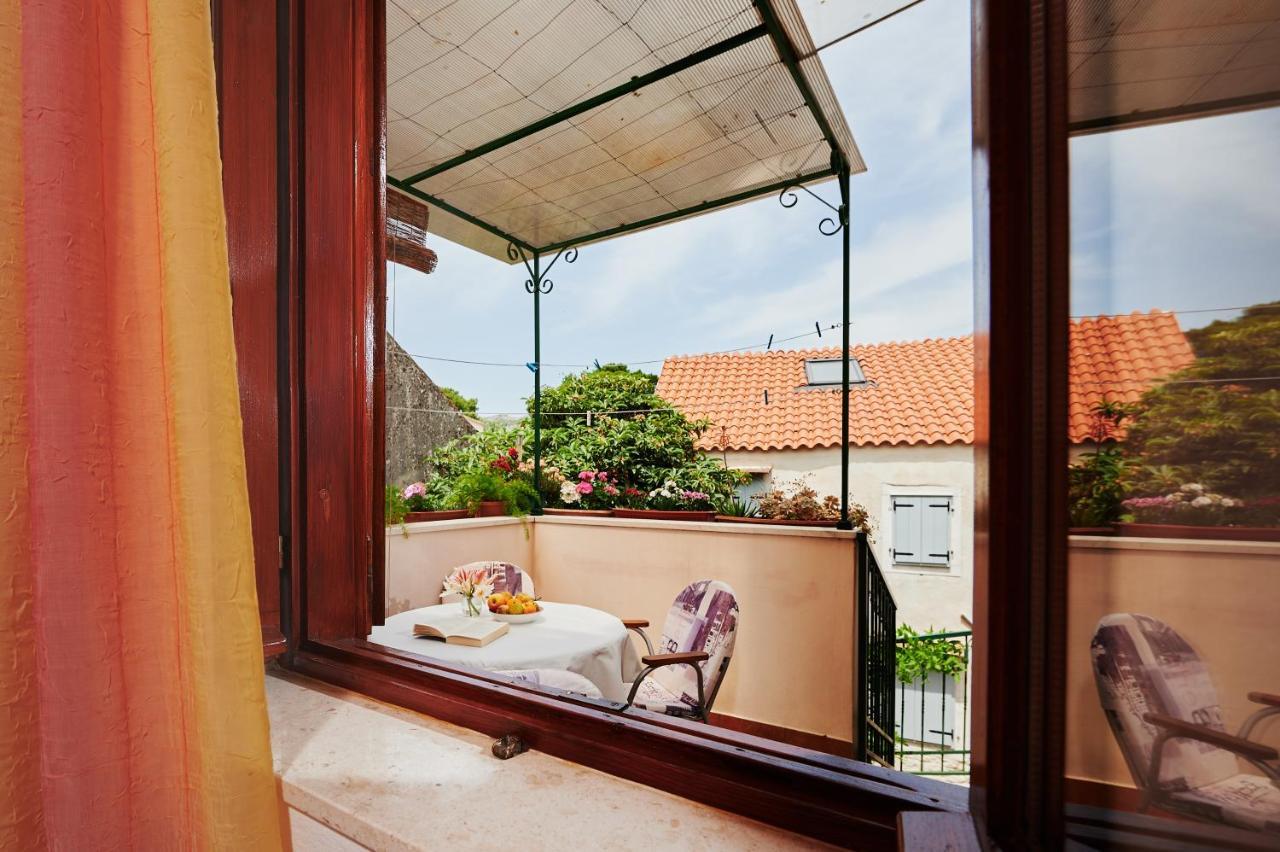 Apartments Ivica Trogir Exterior foto